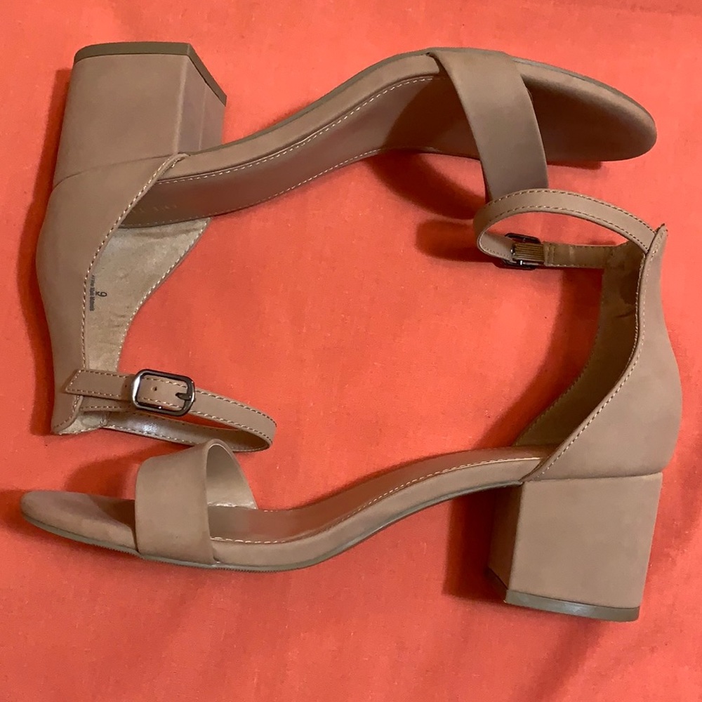 Tan heels